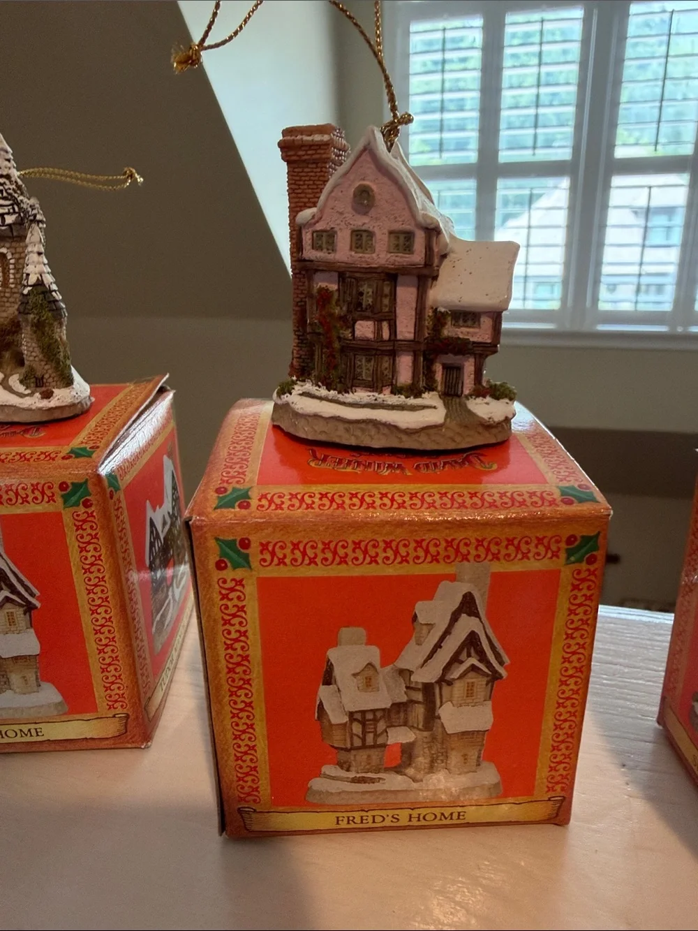 David Winter Cottages - Mini Ornaments Set of 4.